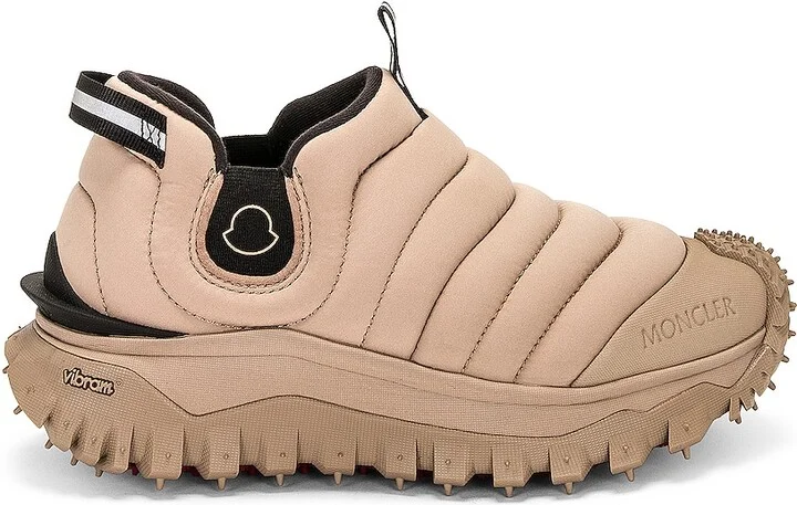 Moncler Apres Trail Low Top Sneaker in Beige