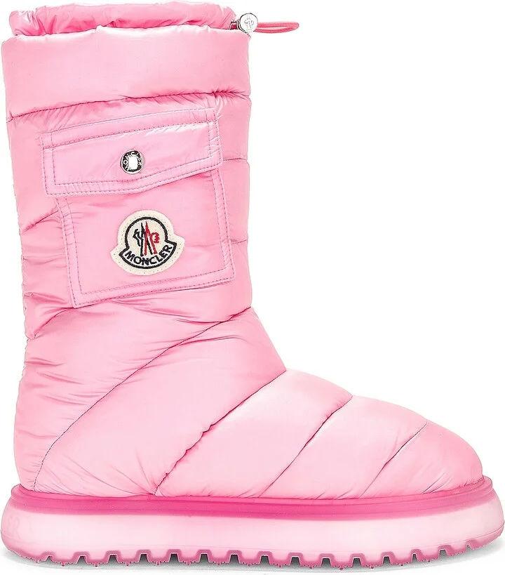Moncler Gaia Pocket Mid Snow Boot in Pink
