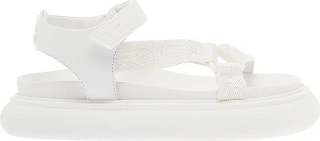 Moncler Logo Detailed Round Toe Sandals