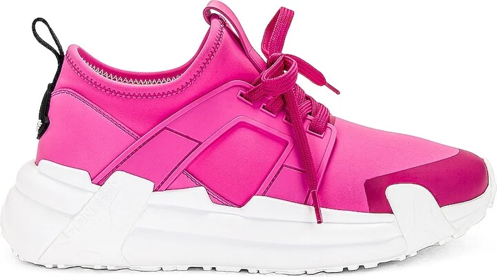 Moncler Lunarove Low Top Sneaker in Pink