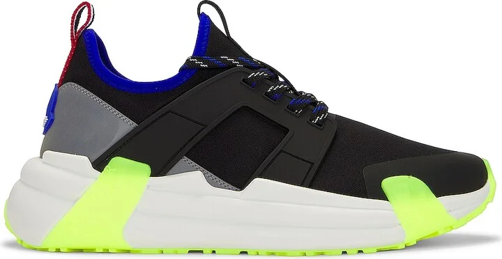 Moncler Lunarove Low Top Sneakers in Black