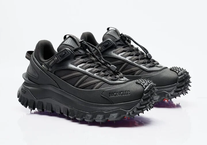 Moncler Trailgrip Gtx Sneakers - Woman Sneakers Black Eu - 37 - Image 3