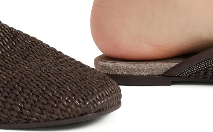 Monili-embellished raffia slippers - Image 5