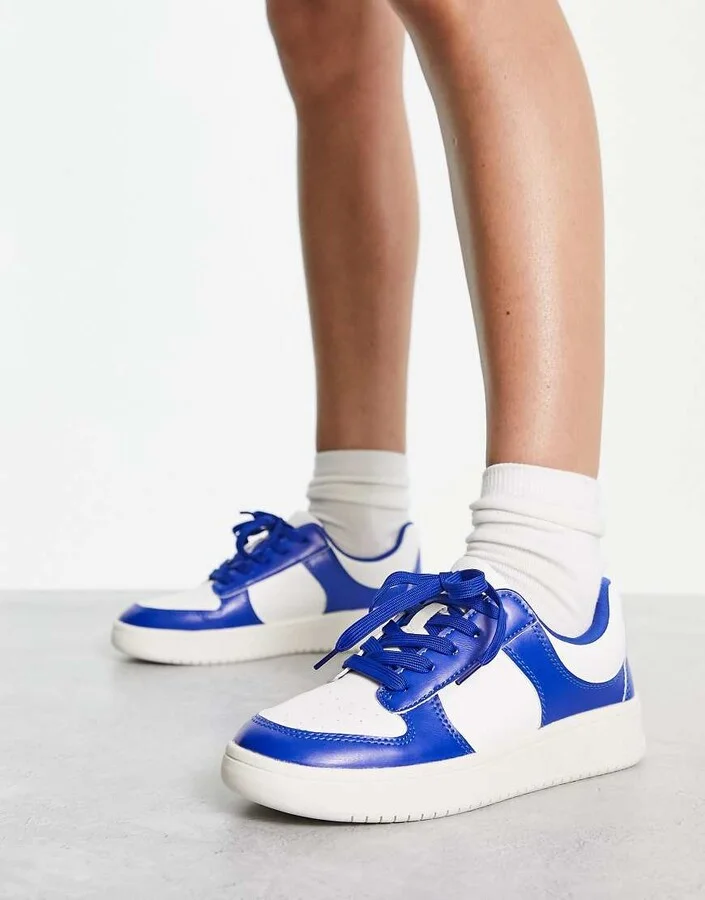 Monki vegan basketball sneakers in bright blue - Image 4
