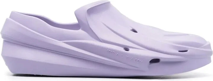 Mono slip-on shoes