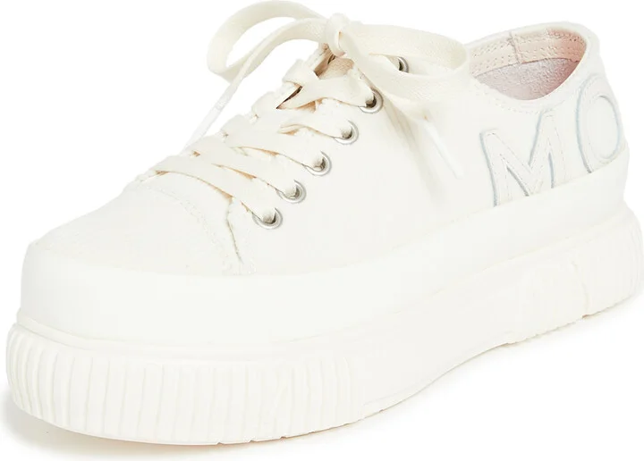 White/white