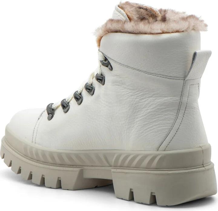 Montana Gore-Tex® Waterproof Winter Boot - Image 9