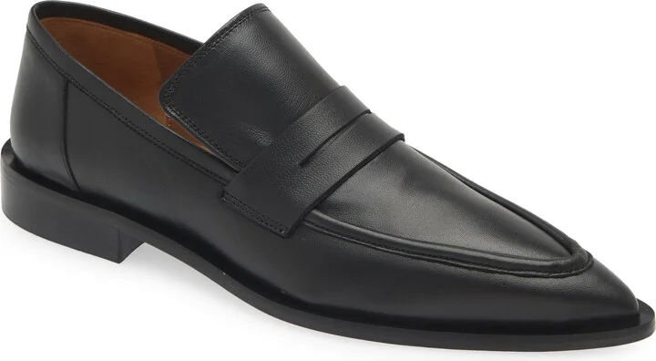 Montazzoli Pointed Toe Penny Loafer