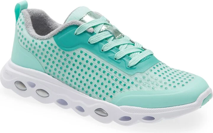 Montclair Sneaker