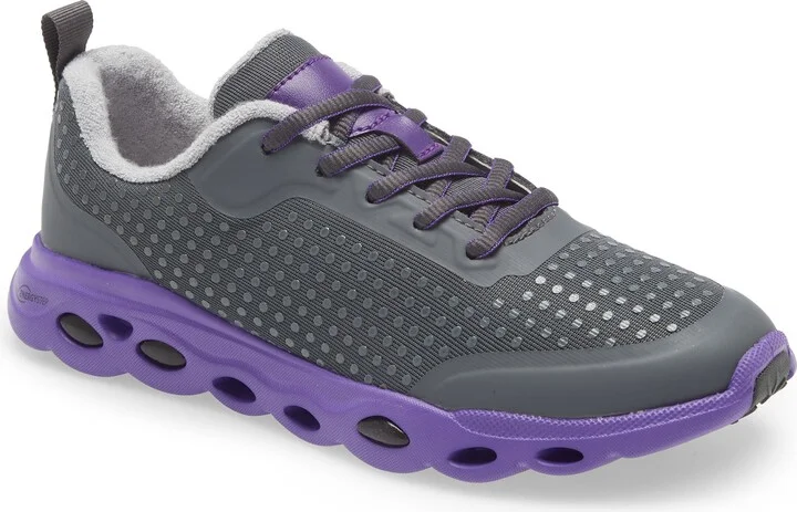 Montclair Sneaker
