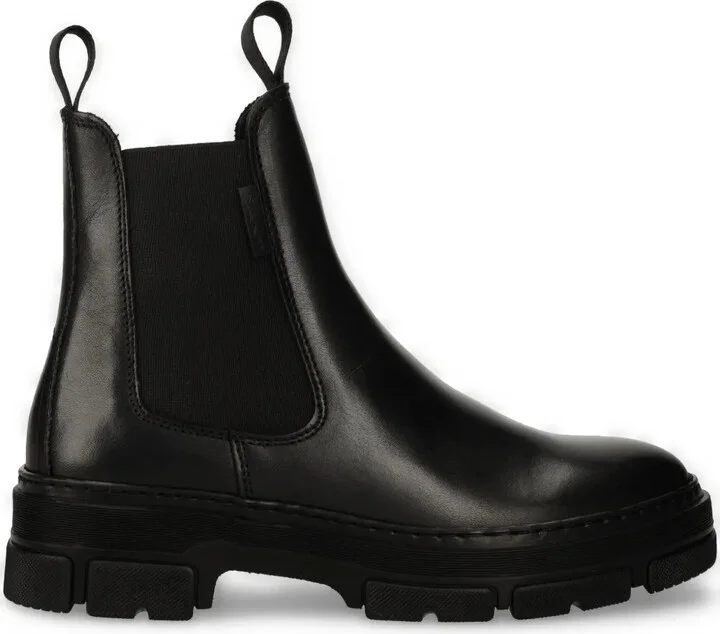Monthike boots