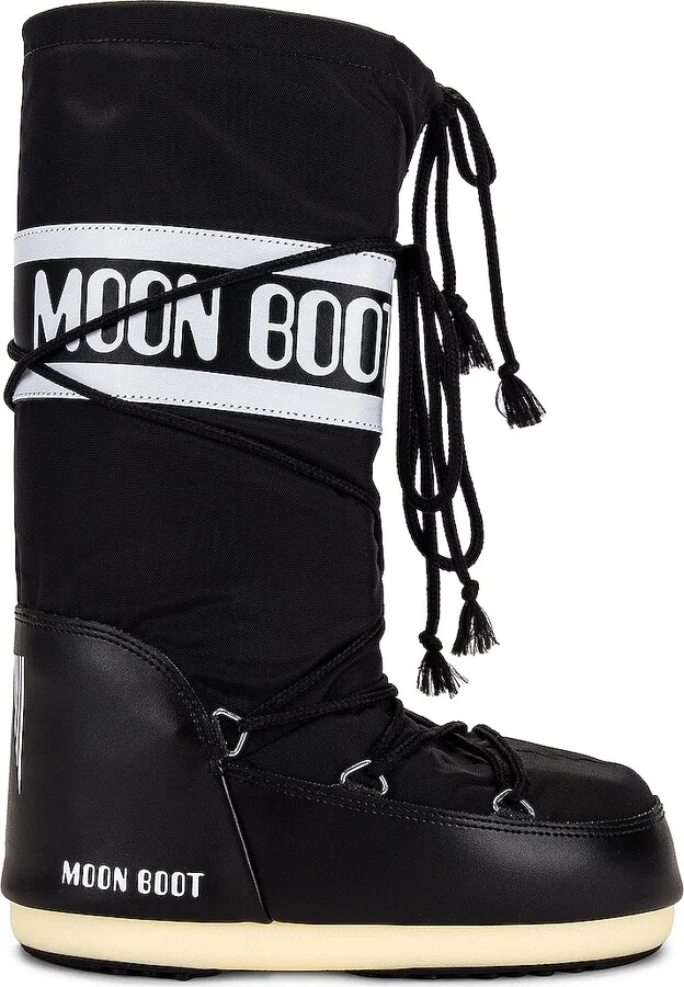 MOON BOOT Nylon Classic Boot in Black