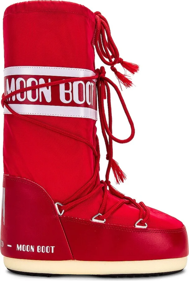 MOON BOOT Nylon Classic Boot in Red