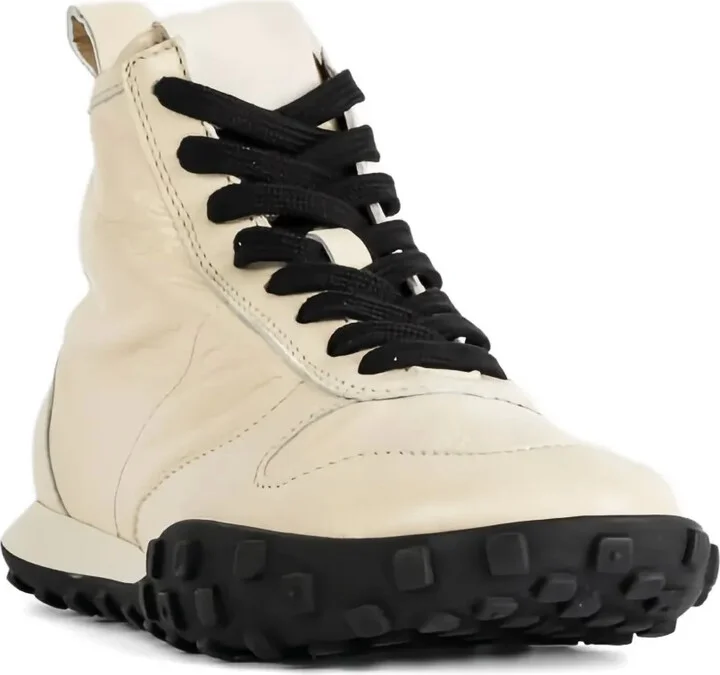 Moon high-top leather sneakers - Image 3