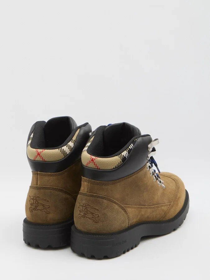 Moor Trekking Boots - Image 3