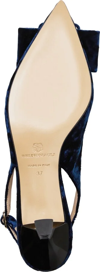 Morena Pointed Toe Kitten Heel Pump - Image 4