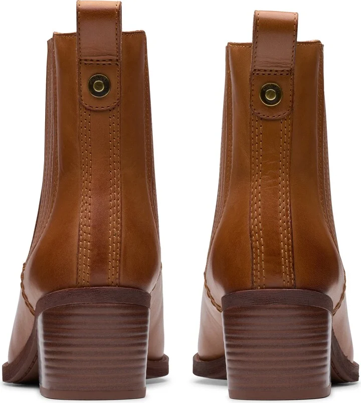 Morzine Top Pointed Toe Chelsea Boot - Image 5