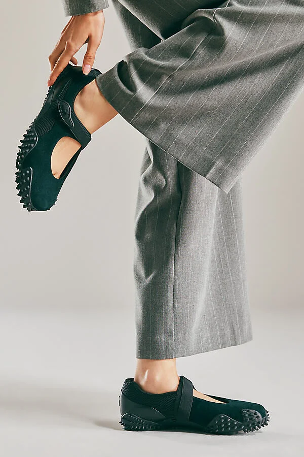 Mostro Fey Sneakers