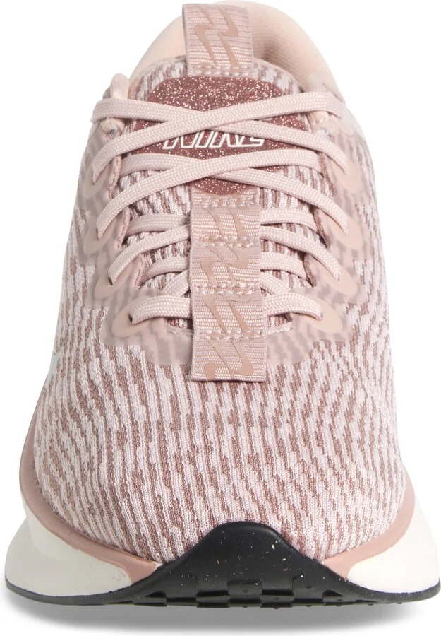 Motiva Walking Shoe - Image 4