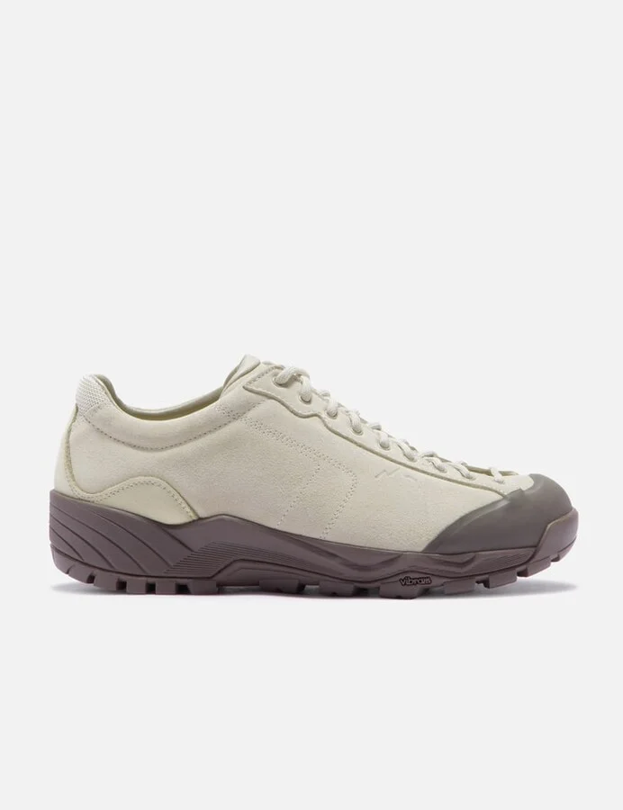 Beige > 米色 > 베이지 > ベージュ