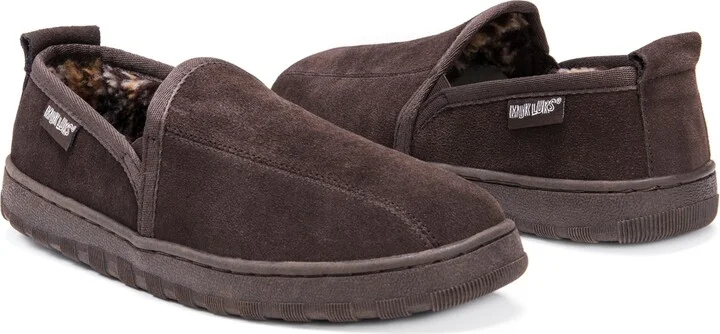 Muk Luks Men's Eric Printed Berber Suede Slip On Slippers - Image 6