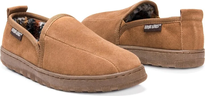 Muk Luks Men's Eric Printed Berber Suede Slip On Slippers - Image 10