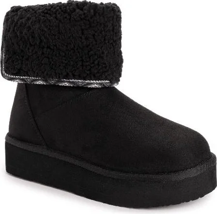 MUK LUKS Women's Amelia Boot, Black,