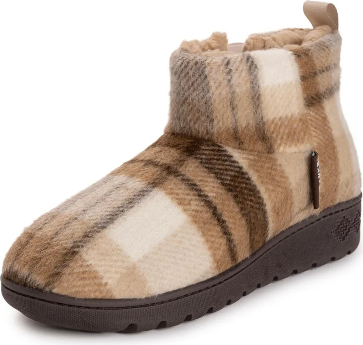 MUK LUKS Women's Avery Slipper