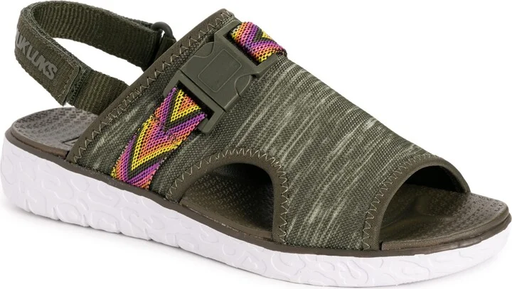 MUK LUKS Women's Boardwalk Parade Sandal