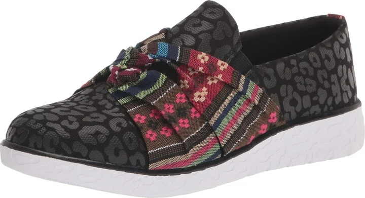 MUK LUKS Women's Boardwalk STEPPINGOUT-Black Leopard Loafer