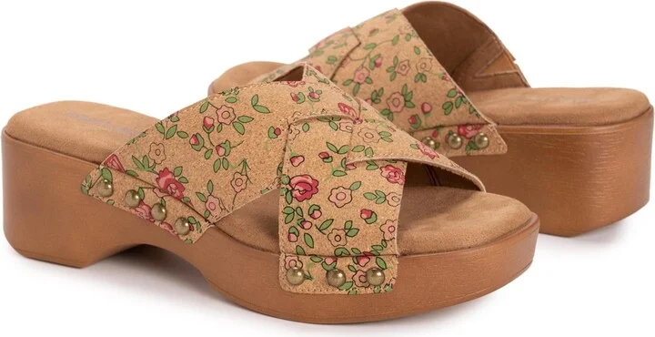 Muk Luks Women's Cadence Sandal - Image 6