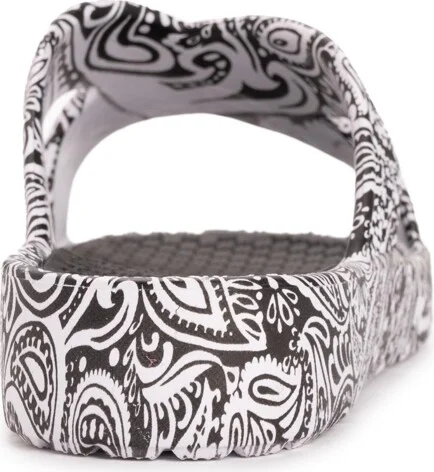 Muk Luks Women's Spa Day Sandal - Image 9