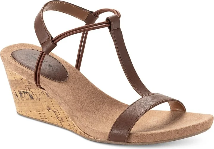 Mulan Womens Faux Leather Slip On Wedge Sandals