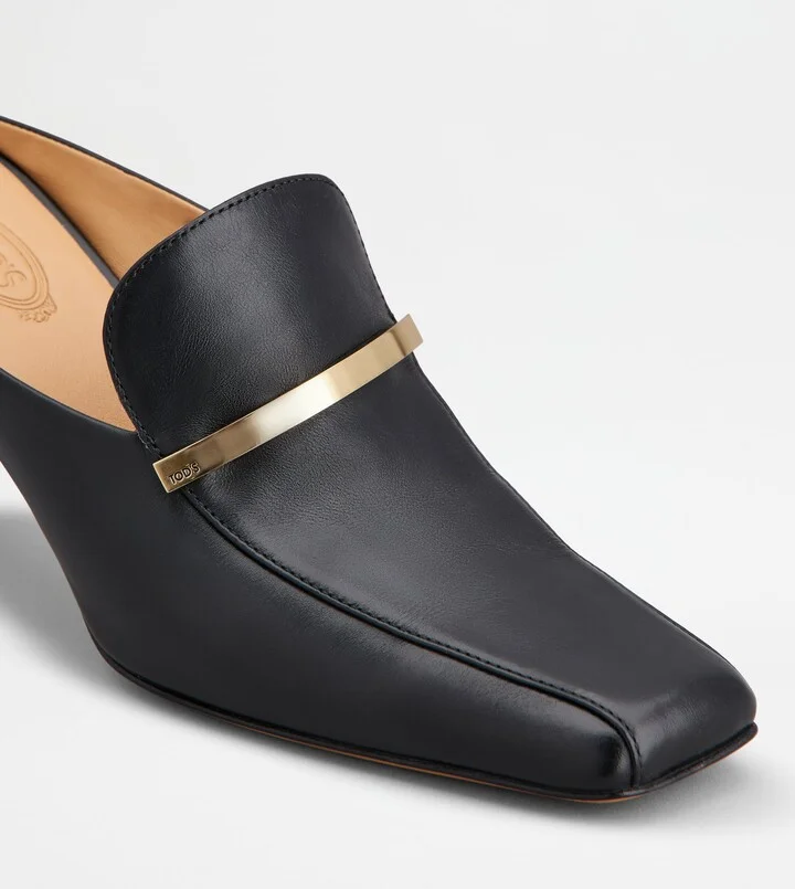 Mules in Leather - Image 5