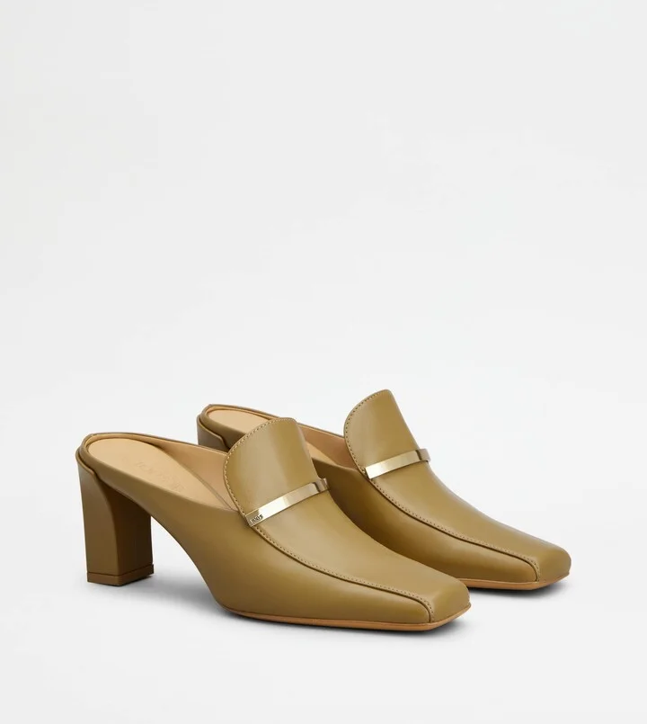 Mules in Leather - Image 2