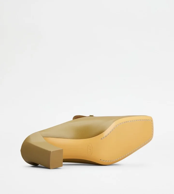 Mules in Leather - Image 4
