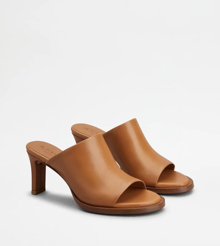 Mules in Leather - Image 2
