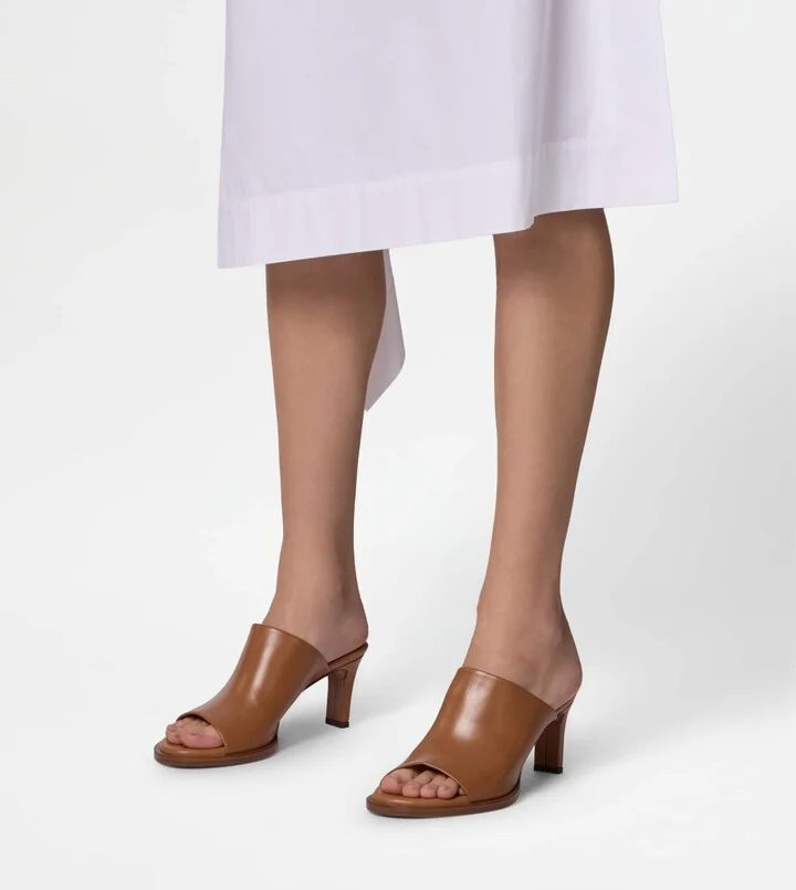 Mules in Leather - Image 7