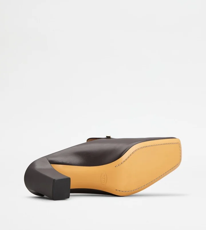 Mules in Leather - Image 4