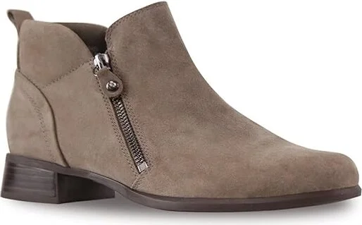 Munro Neko Women's Shoes Almond : 6 M (B), Leather