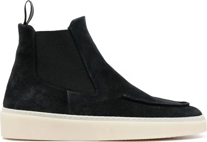 Muskrat 109 suede boots