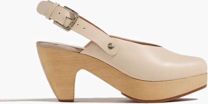Myst Clog in Champagne