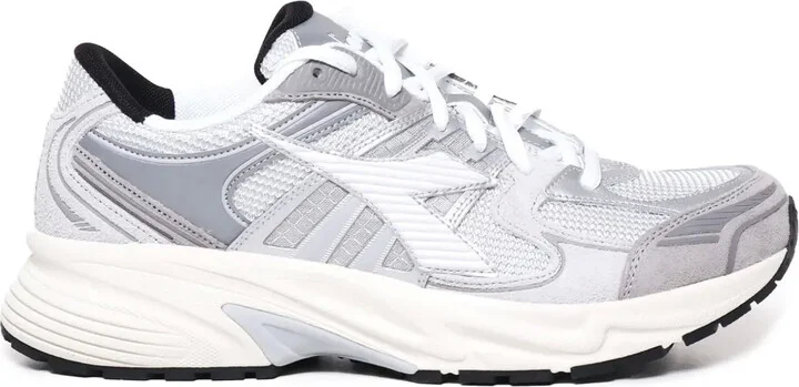 Mythos Star sneakers