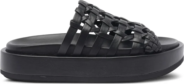 Nadira sandals