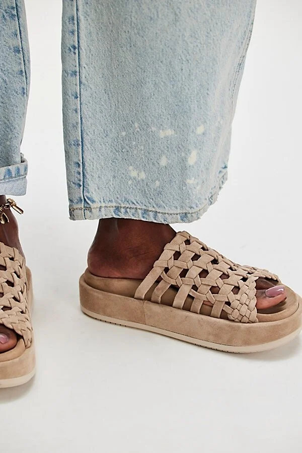 Nadira Suede Flatform Sandals