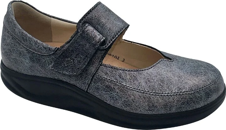 Nagasaki Mary Jane Flat