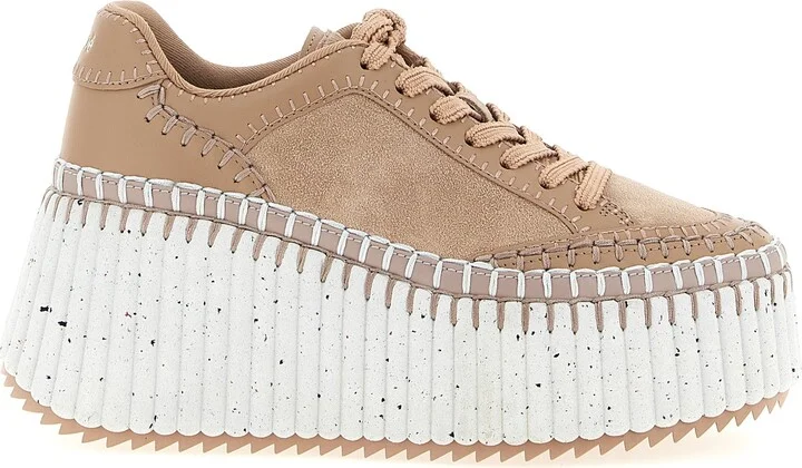Nama Sneakers Pink