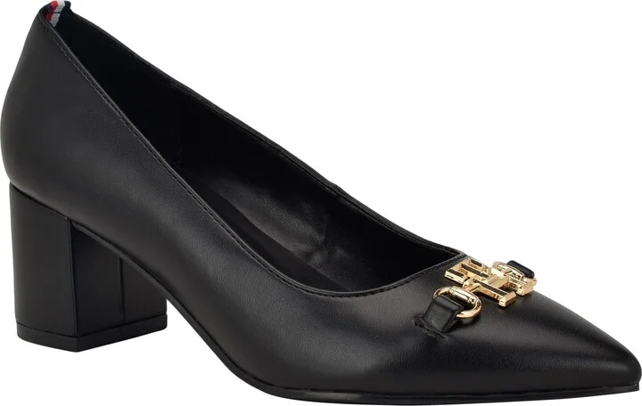 Nanya Pointed Toe Pump