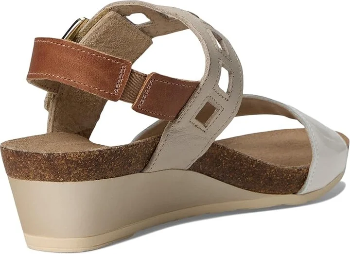 Naot Dynasty Women's Shoes Porcelain Patent Leather/Ivory Leather/Latte Brown Leather : EU 37 (US Women's 6) M - Image 4