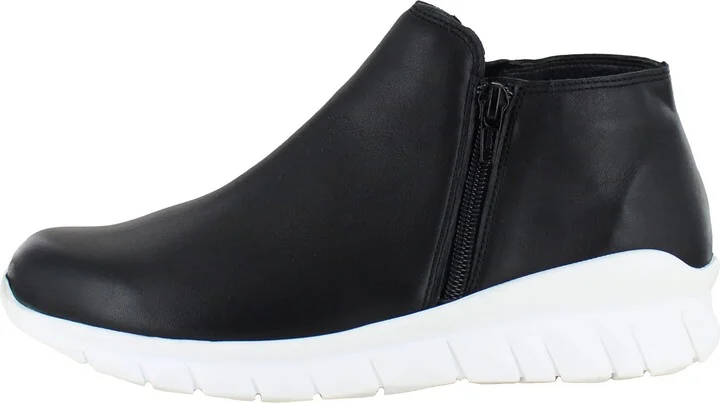 NAOT Footwear Women's Zodiac Sneaker Jet Black Lthr - 8-8.5 M US